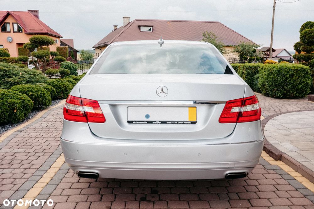 Mercedes-Benz Klasa E 200 CDI DPF BlueEFFICIENCY 7G-TRONIC Avantgarde - 5
