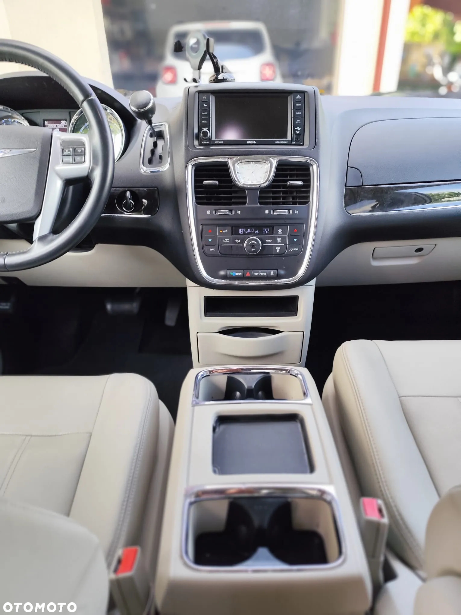 Chrysler Town & Country 3.6 Touring - 13