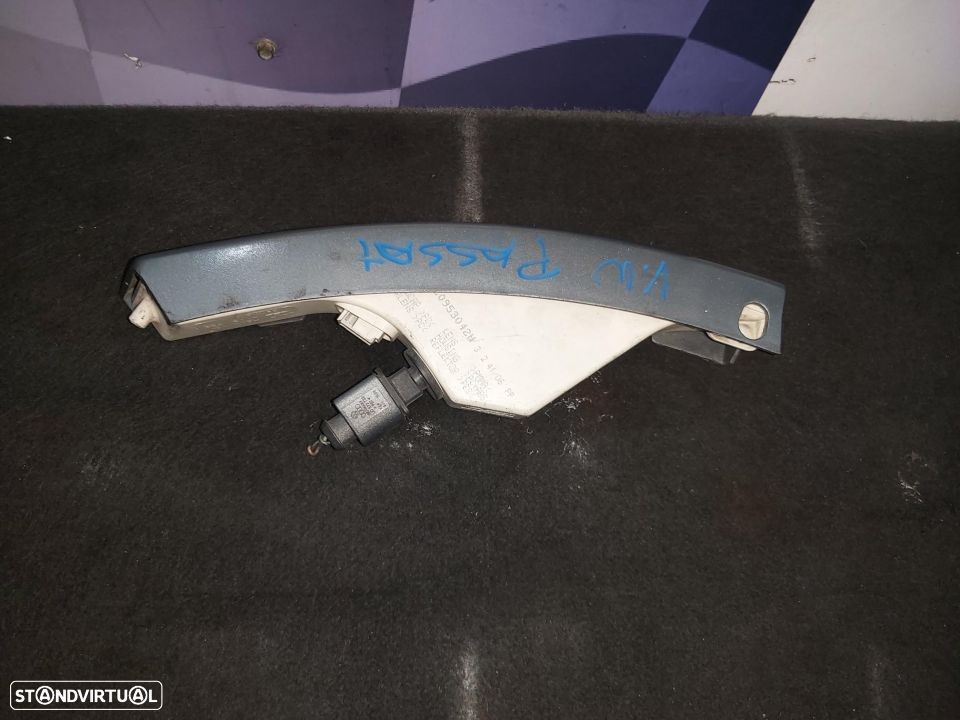 Farolim pisca direito Volkswagen Passat  Ref: 3c0953042h - 2