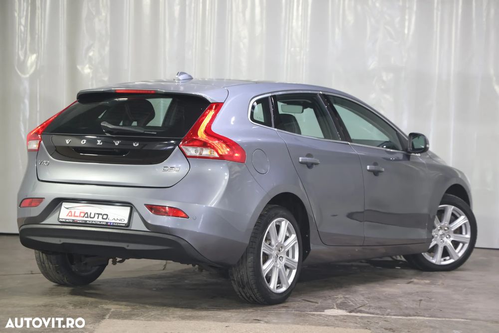 Volvo V40 D2 Geartronic Inscription - 3