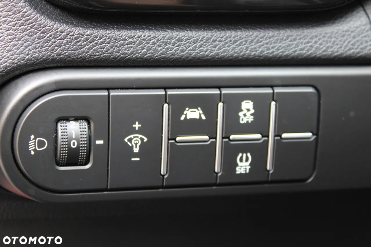 Kia ProCeed 1.4 T-GDI GT Line DCT - 25