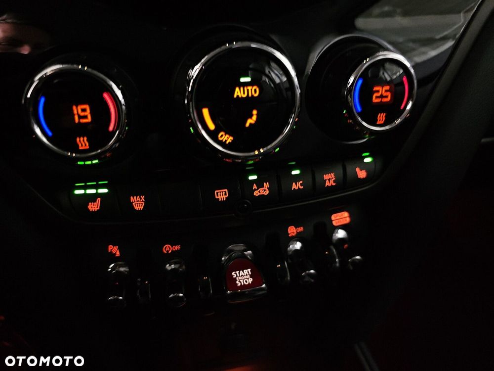 MINI Countryman Cooper Classic Trim - 24