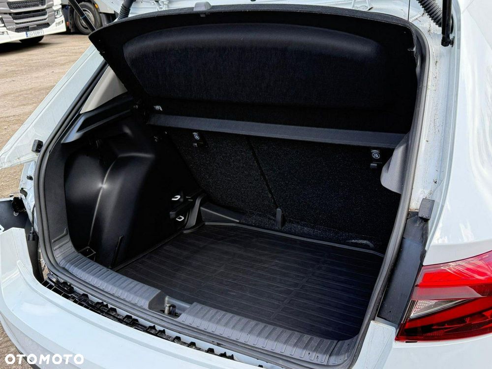 Skoda Fabia 1.0 TSI Selection - 16