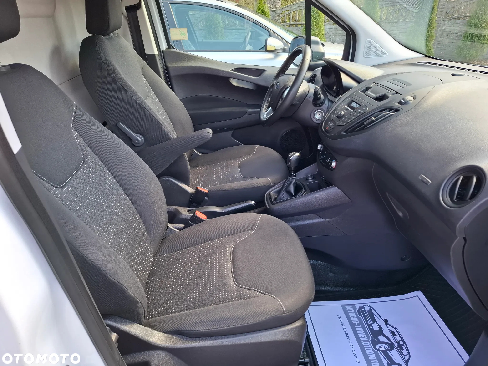 Ford Transit Courier 1.5 TDCi Ambiente - 15