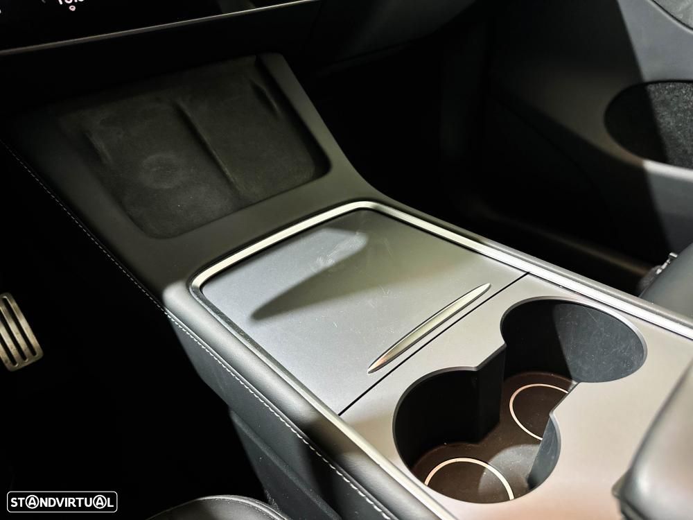 Tesla Model Y Performance Dual Motor AWD - 52
