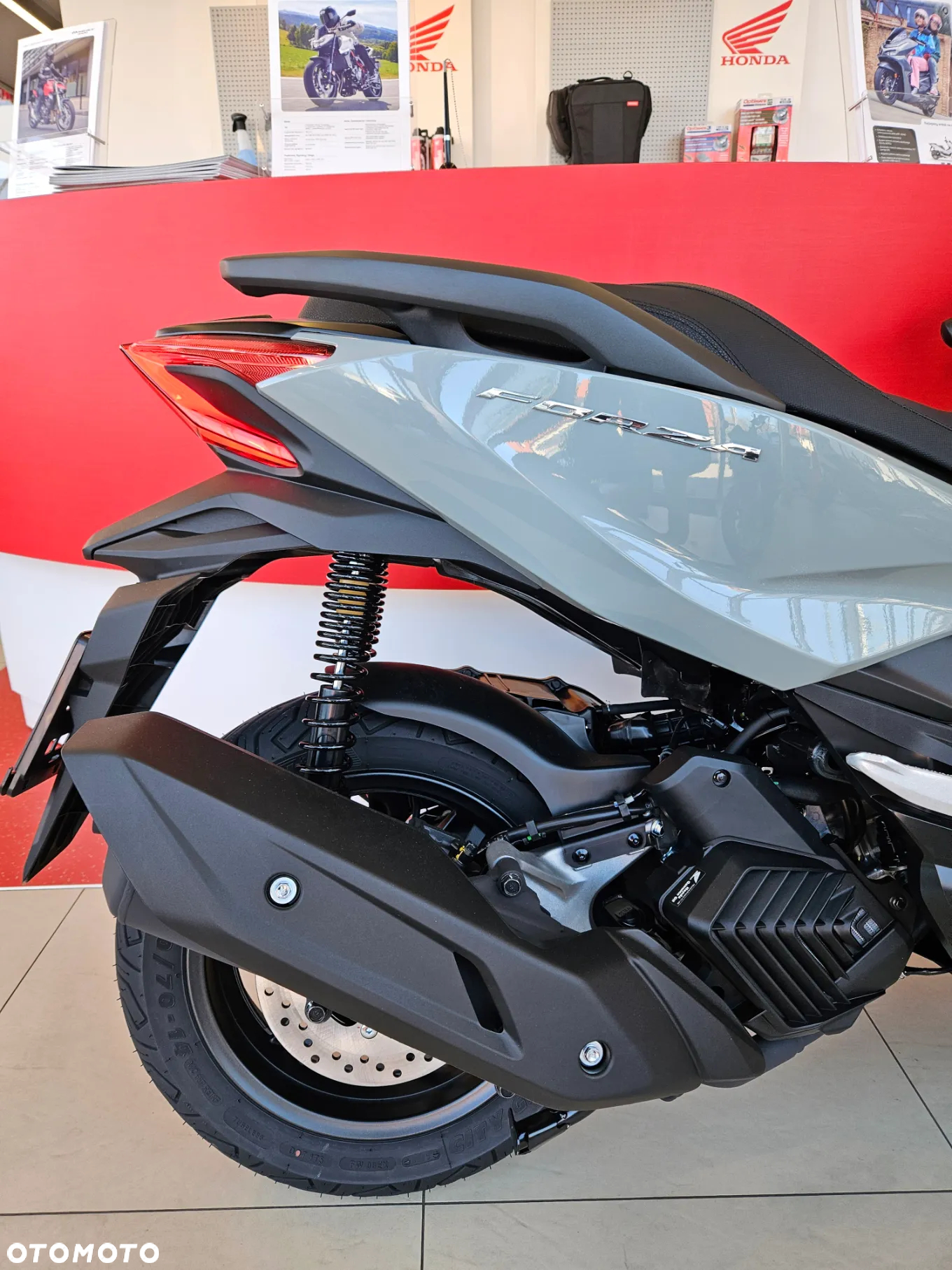 Honda NSS - 15