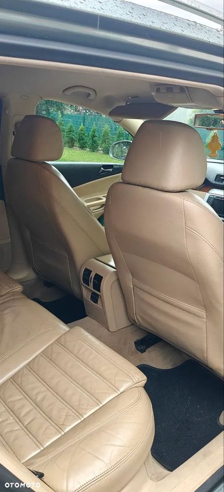 Volkswagen Passat - 22