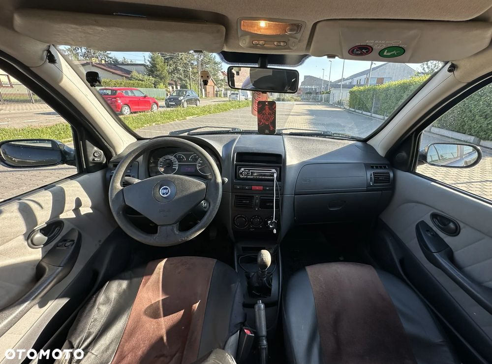 Fiat Albea 1.4 Dynamic - 5