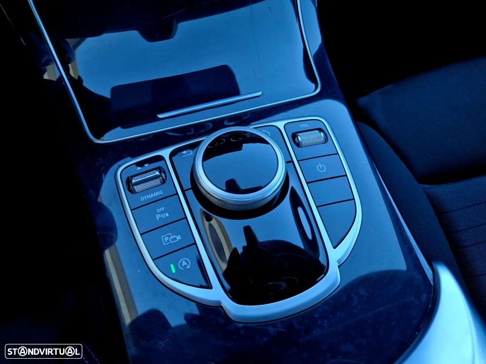 Mercedes-Benz C 200 - 33