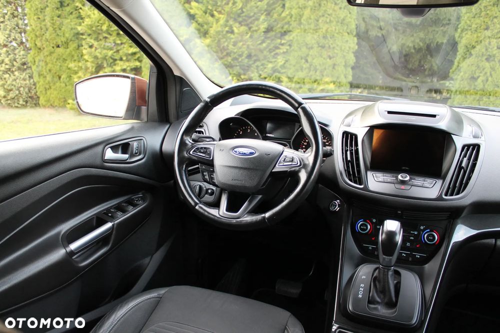 Ford Kuga - 25