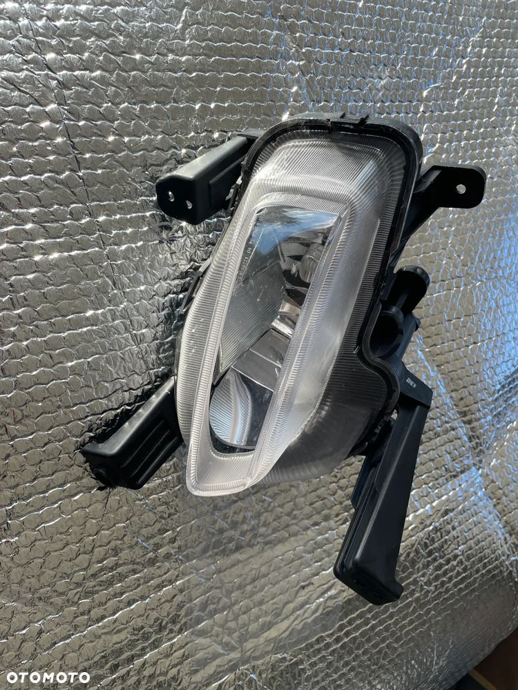 Halogen lewy  lampa przeciwmgielna przód Kia Ceed III 92201J7000 oryginał - 1