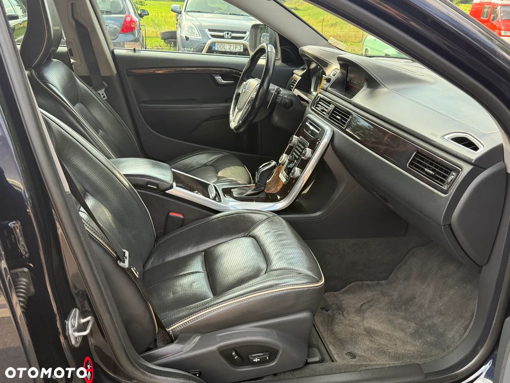 Volvo XC 70 - 7
