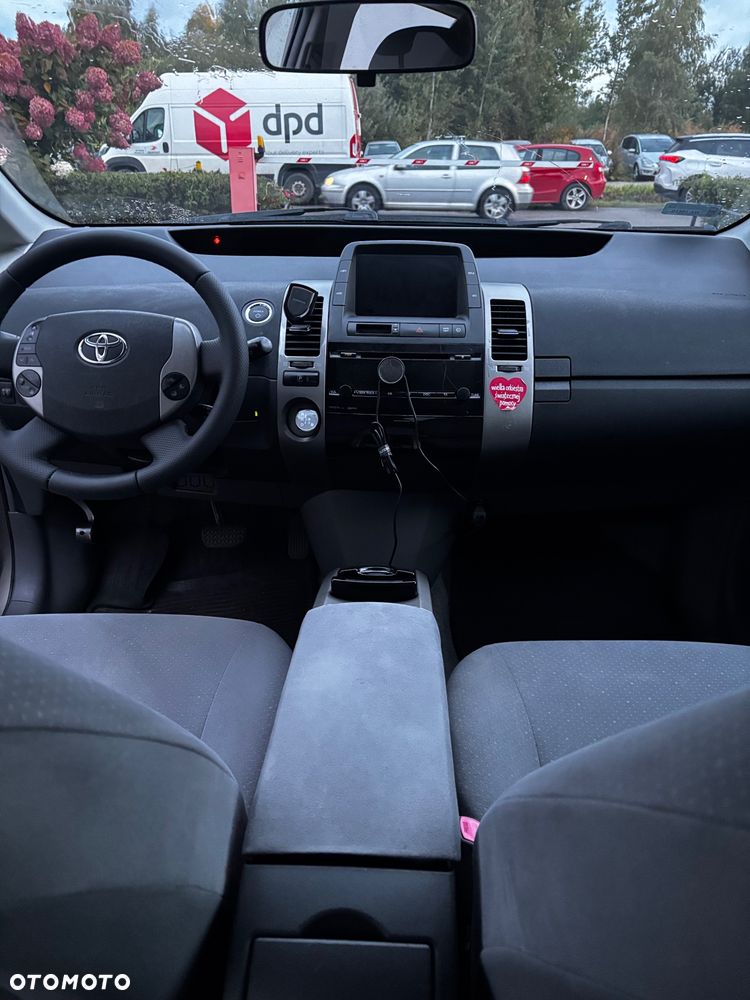 Toyota Prius 1.5 VVT-i Sol - 12