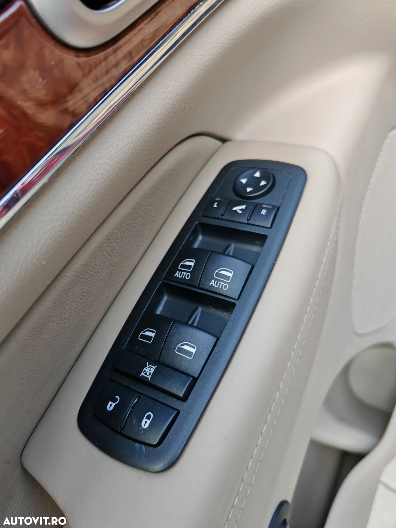 Jeep Grand Cherokee - 9