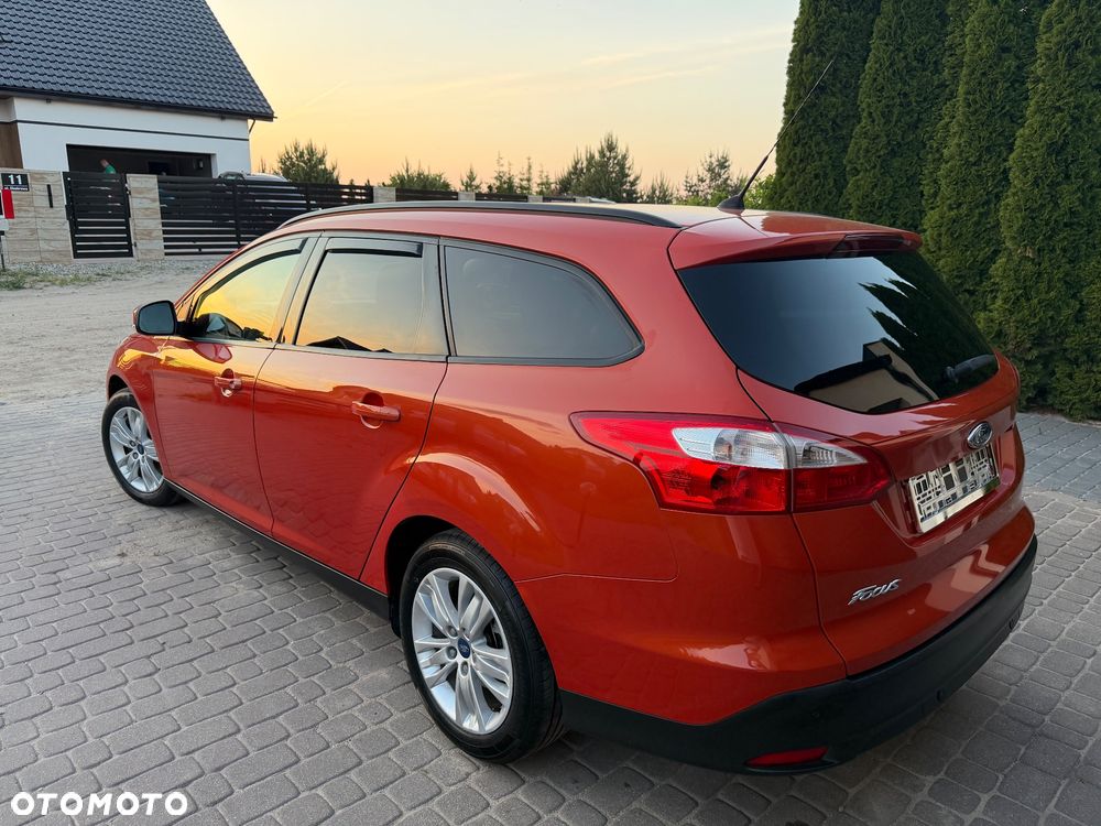Ford Focus 1.6 Edition - 14