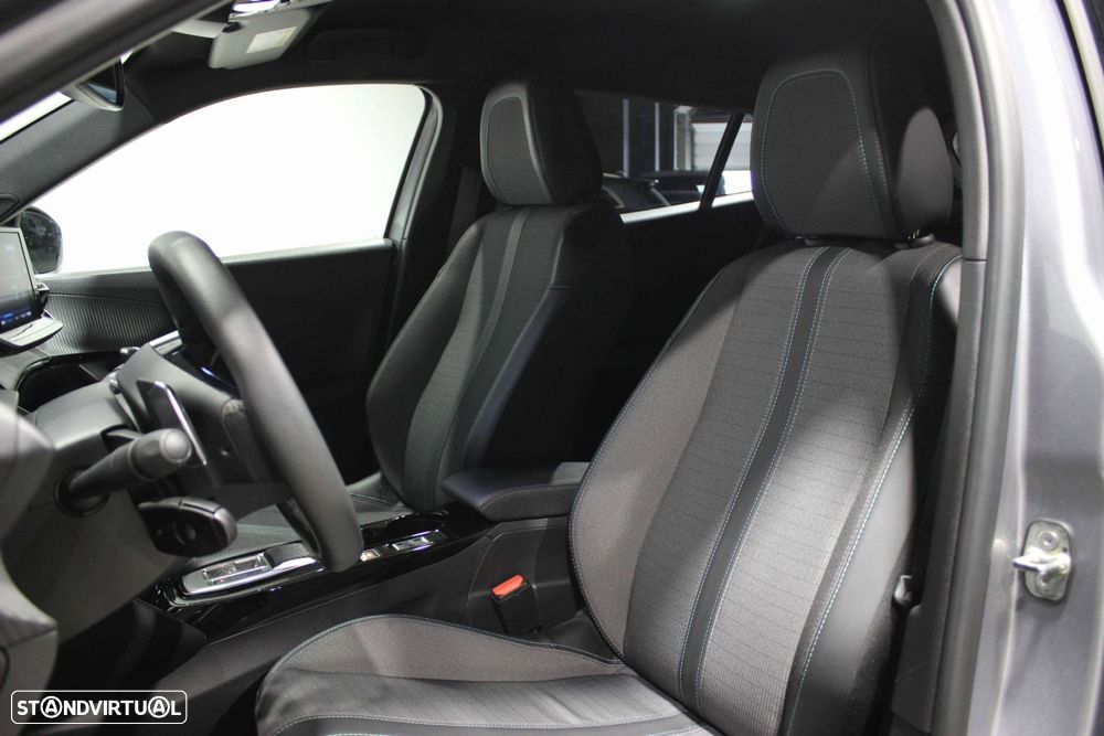 Peugeot 2008 1.5 BlueHDi Allure Pack EAT8 - 36