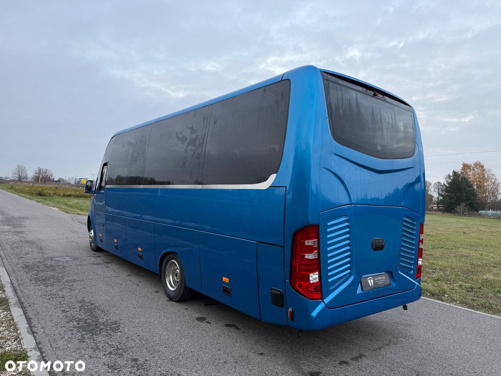 Mercedes-Benz Sprinter 519 - 17