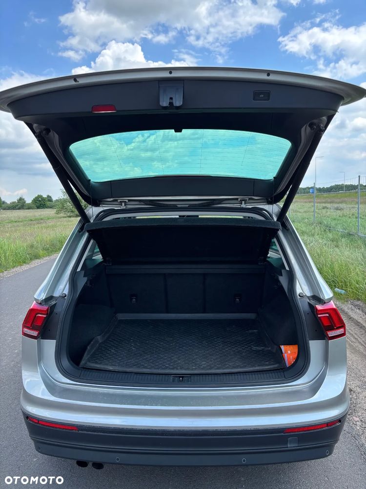 Volkswagen Tiguan - 12