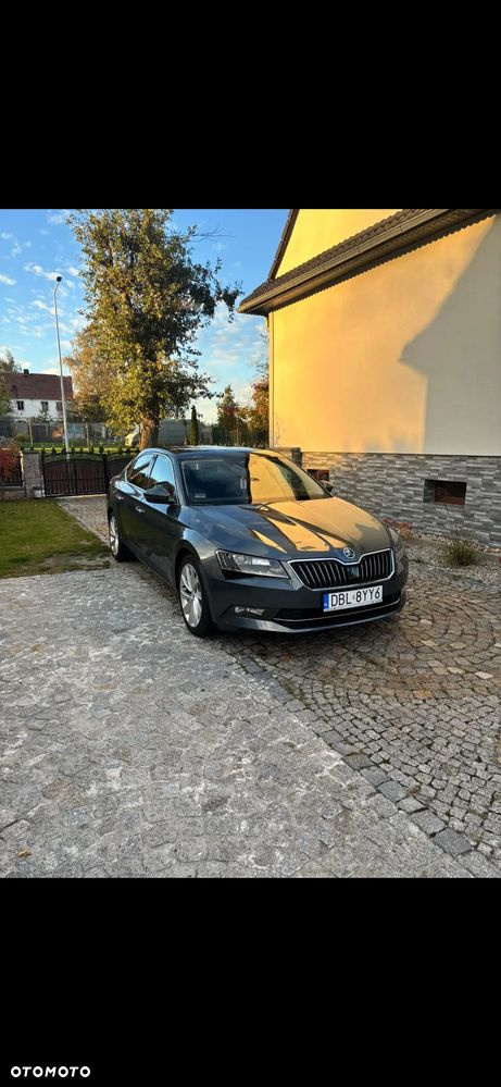 Skoda Superb 2018 photo 3