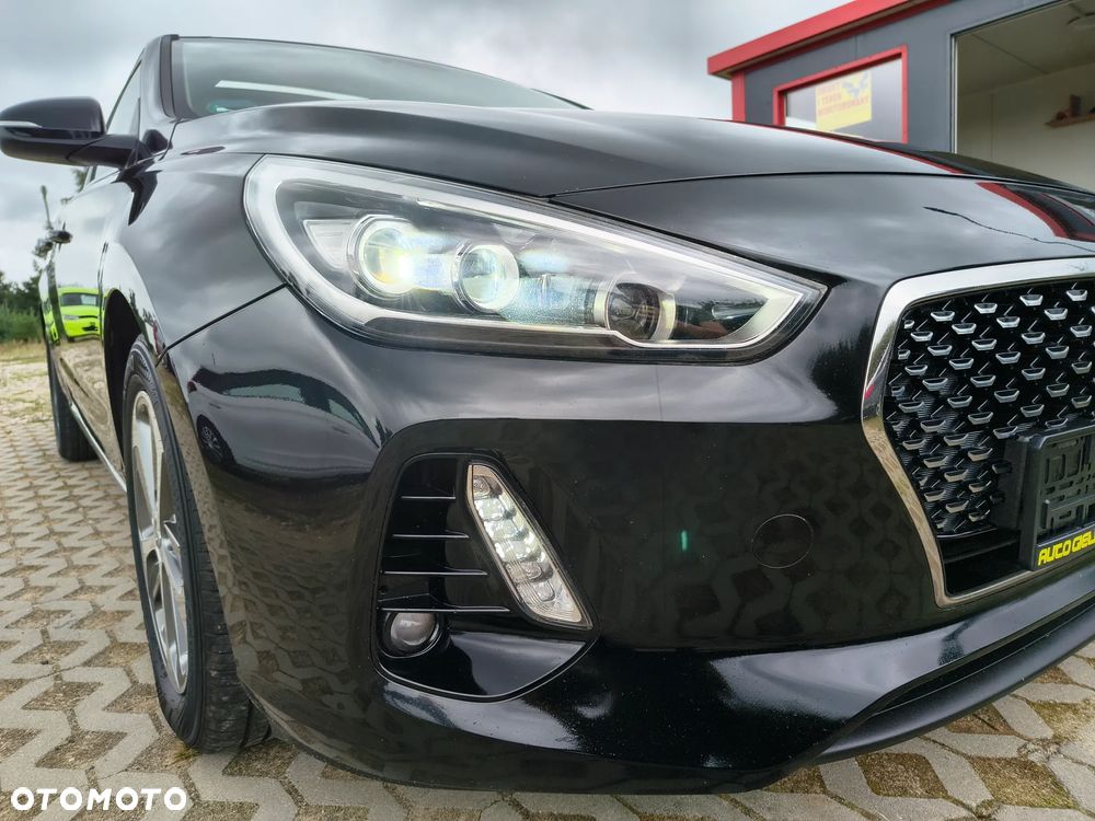 Hyundai i30 1.6 CRDi BlueDrive Premium - 22