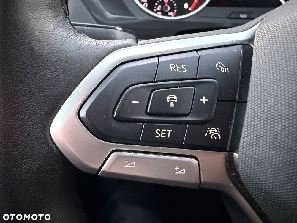 Volkswagen Tiguan - 21