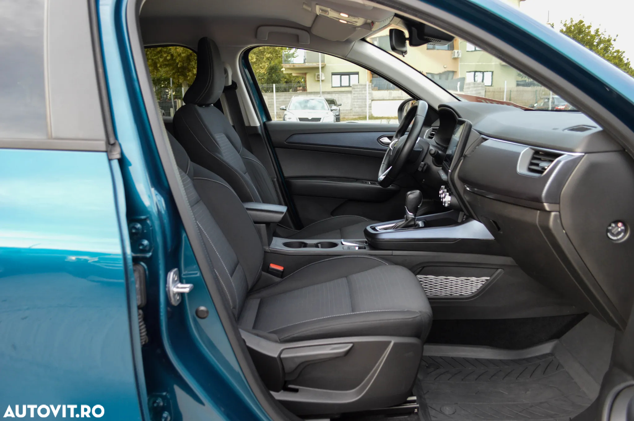 Renault Arkana E-TECH 145 Evolution - 27