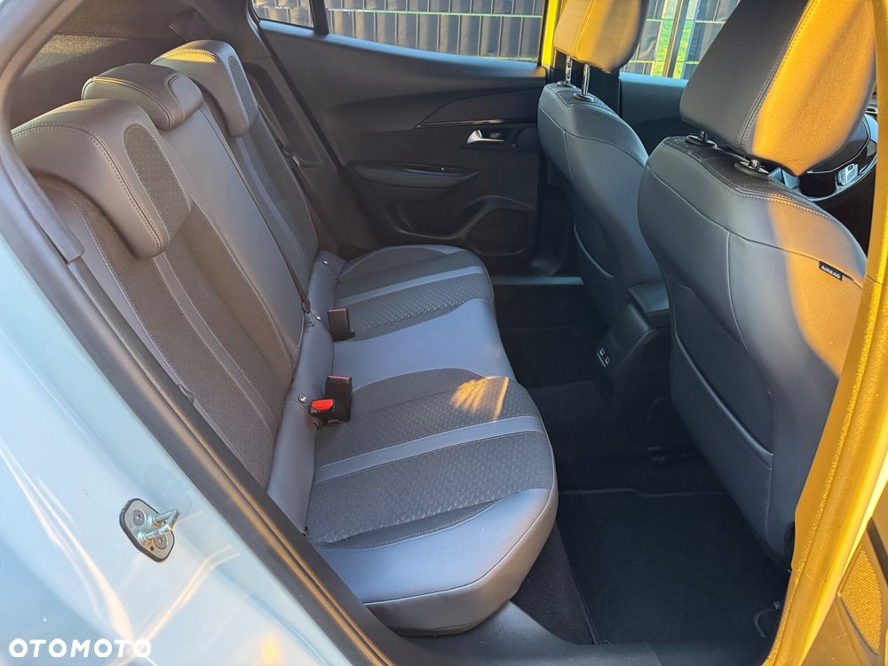 Peugeot 2008 PureTech 100 Stop&Start Allure - 23