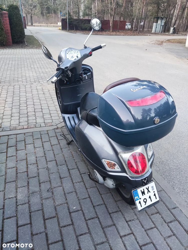 Piaggio Vespa - 4