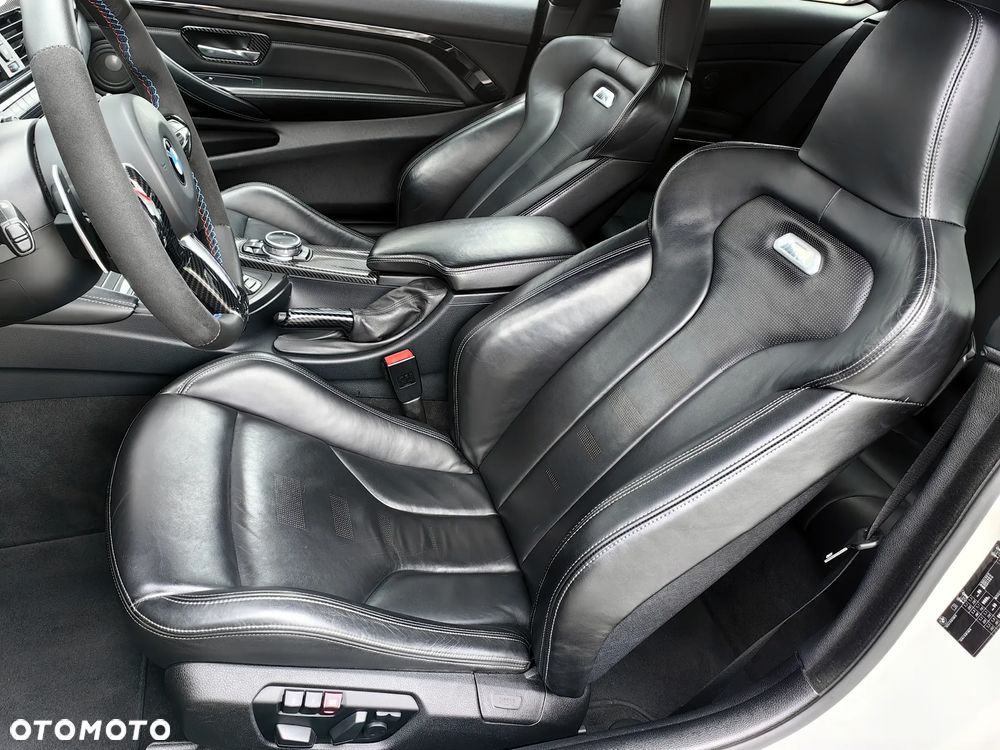 BMW M4 Coupe DKG - 34
