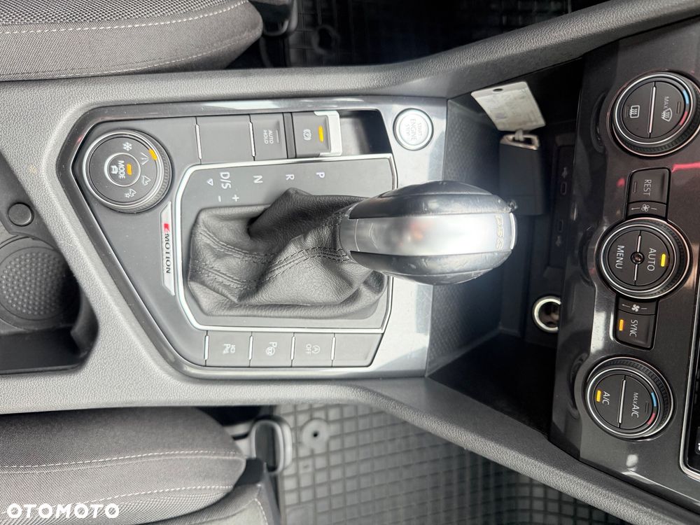 Volkswagen Tiguan Allspace 2.0 TDI 4Mot R-Line DSG - 12