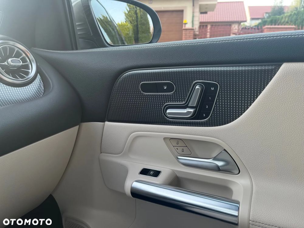 Mercedes-Benz GLA 250 Style - 16