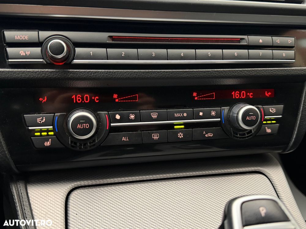 BMW Seria 5 528i xDrive Sport-Aut. - 12