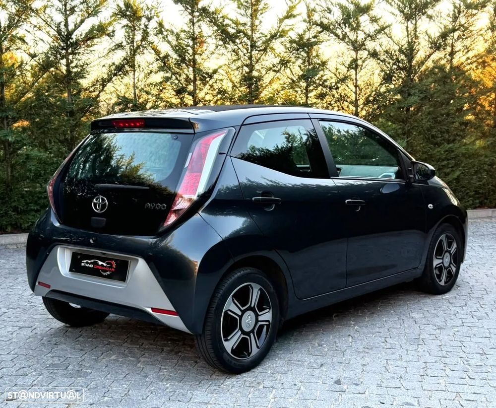 Toyota Aygo 1.0 X-Play - 9