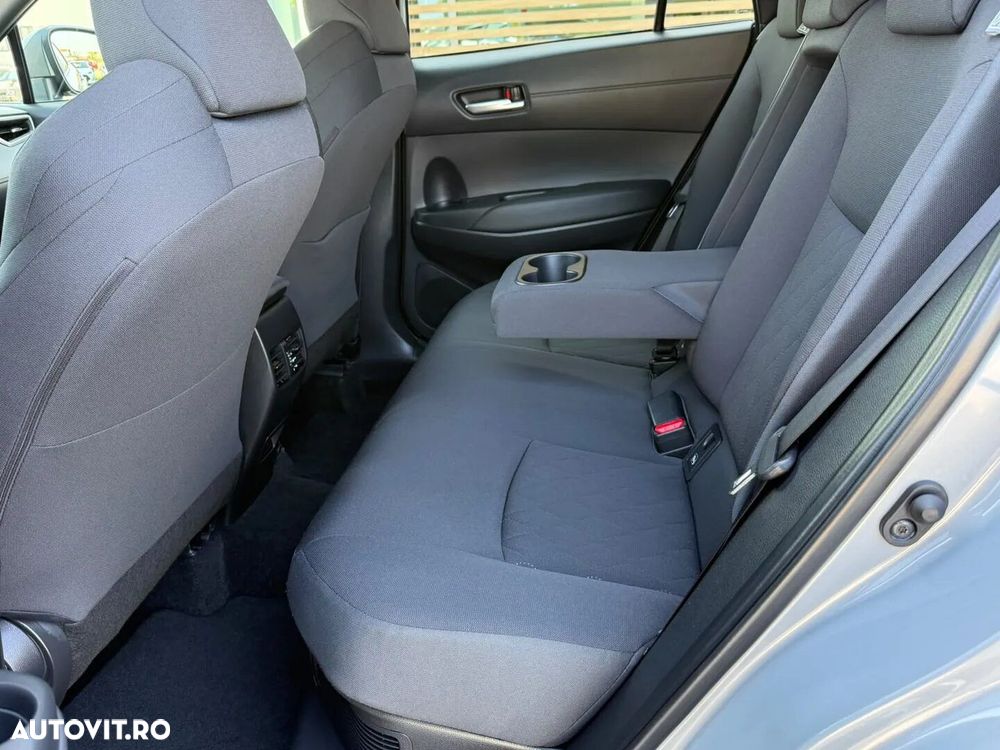 Toyota Corolla Cross - 15