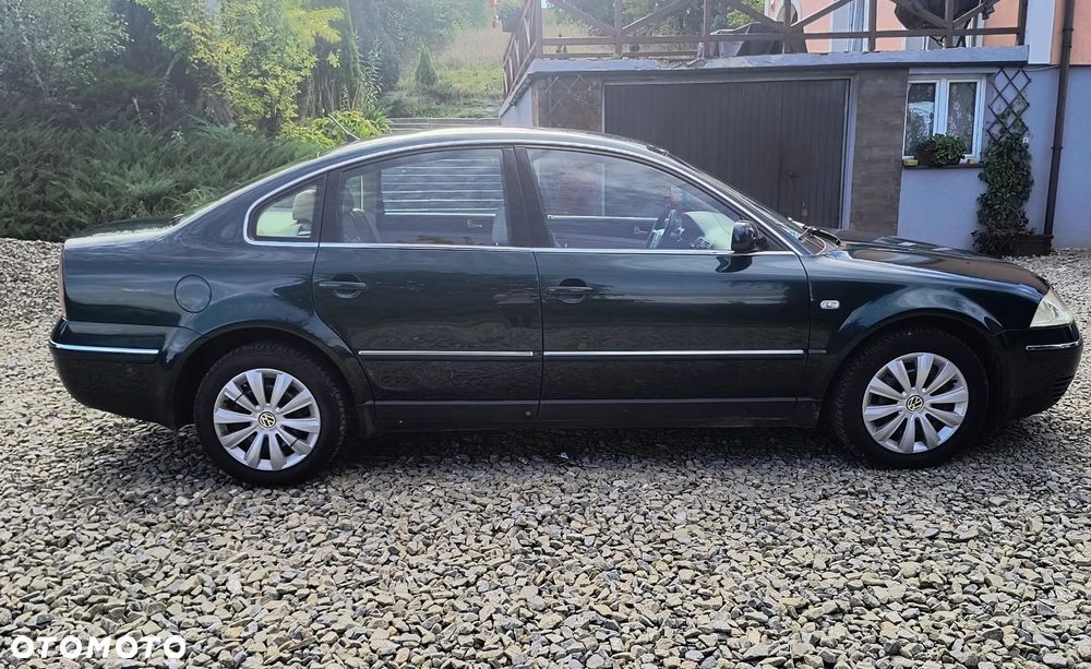Volkswagen Passat 2.3 V5 4Mot Highline - 6