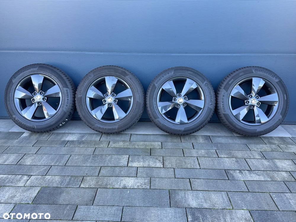 NR 567 Koła Zimowe Alufelgi Skoda Kodiaq 215/65/17 Continental Bieżnik 8 mm 565601025AA FL8 BLACK - 1