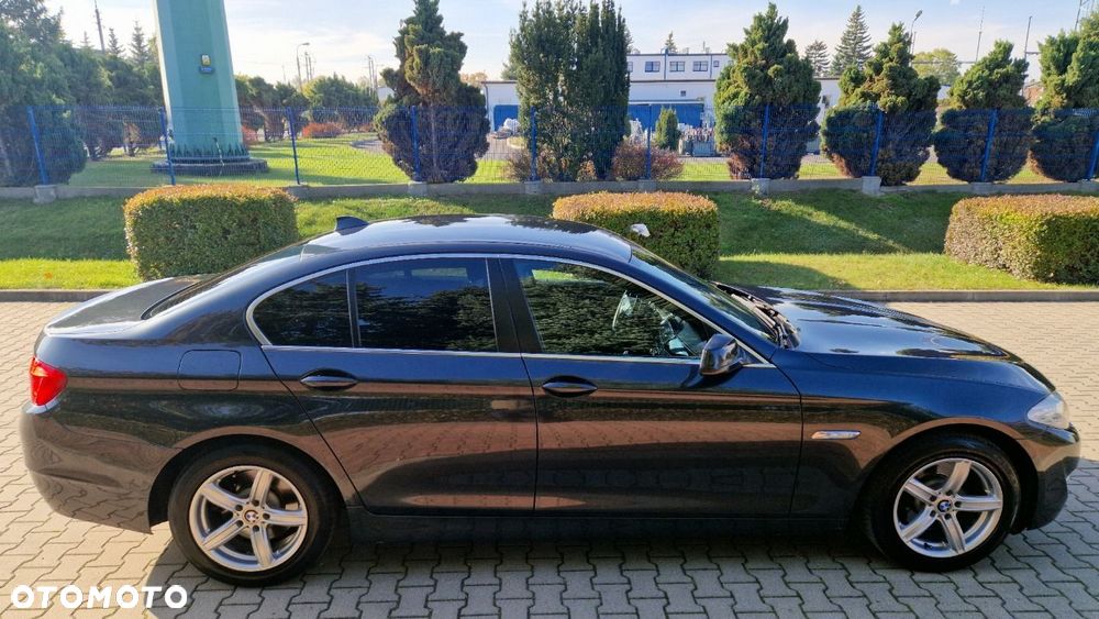 BMW Seria 5 520d Luxury Line - 8