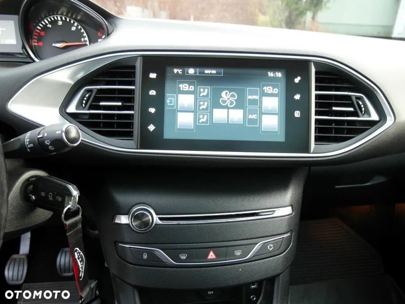 Peugeot 308 SW HDi FAP 150 Allure - 30