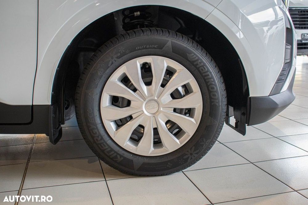 Ford Transit Courier - 9
