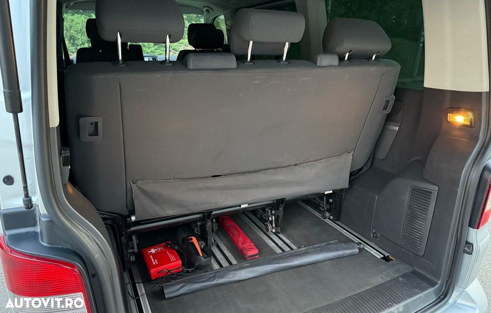 Volkswagen Multivan - 25