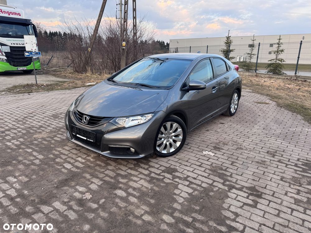Honda Civic 1.8 i-VTEC Automatik Executive Black Edition - 1