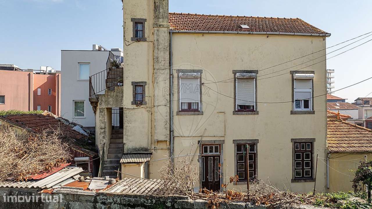 Prédio com três andares na Foz do Douro, no Porto! - Grande imagem: 2/33