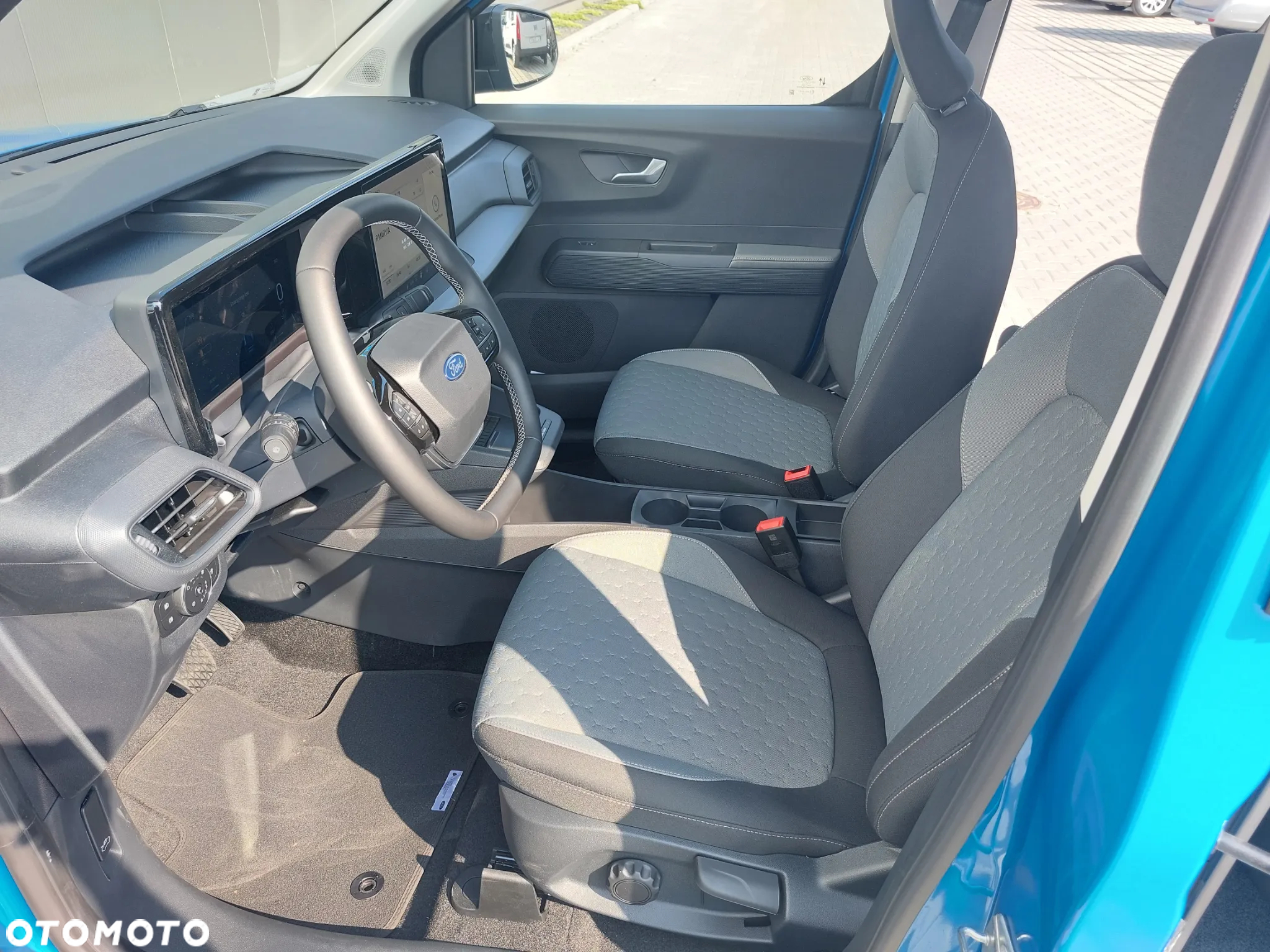 Ford Tourneo Courier 43kWh Titanium - 16