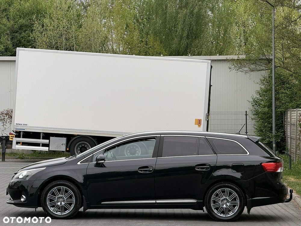 Toyota Avensis 1.8 Executive - 21