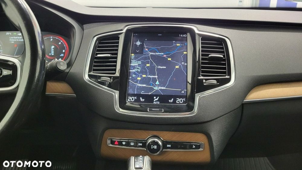 Volvo XC 90 - 19
