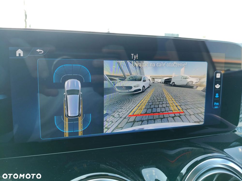 Mercedes-Benz GLB 200 d AMG Line 8G-DCT - 22