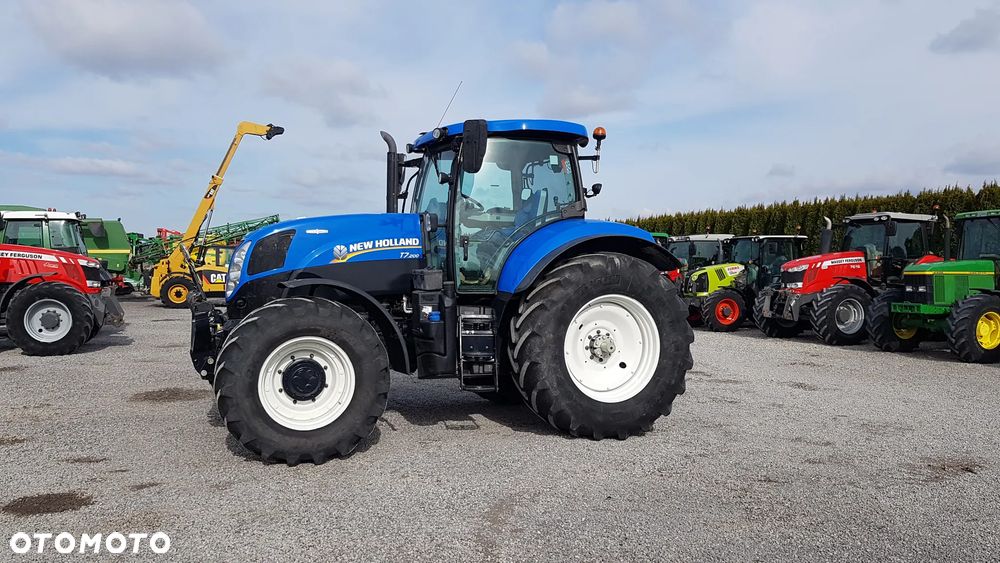 New Holland T7.200 AC 2013R - 28