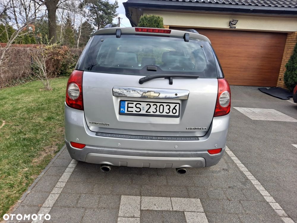 Chevrolet Captiva 2.0 d High - 21