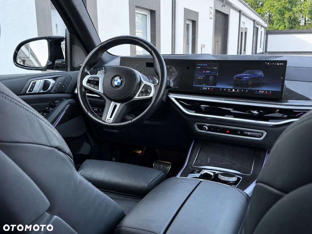 BMW X5 M50i - 22