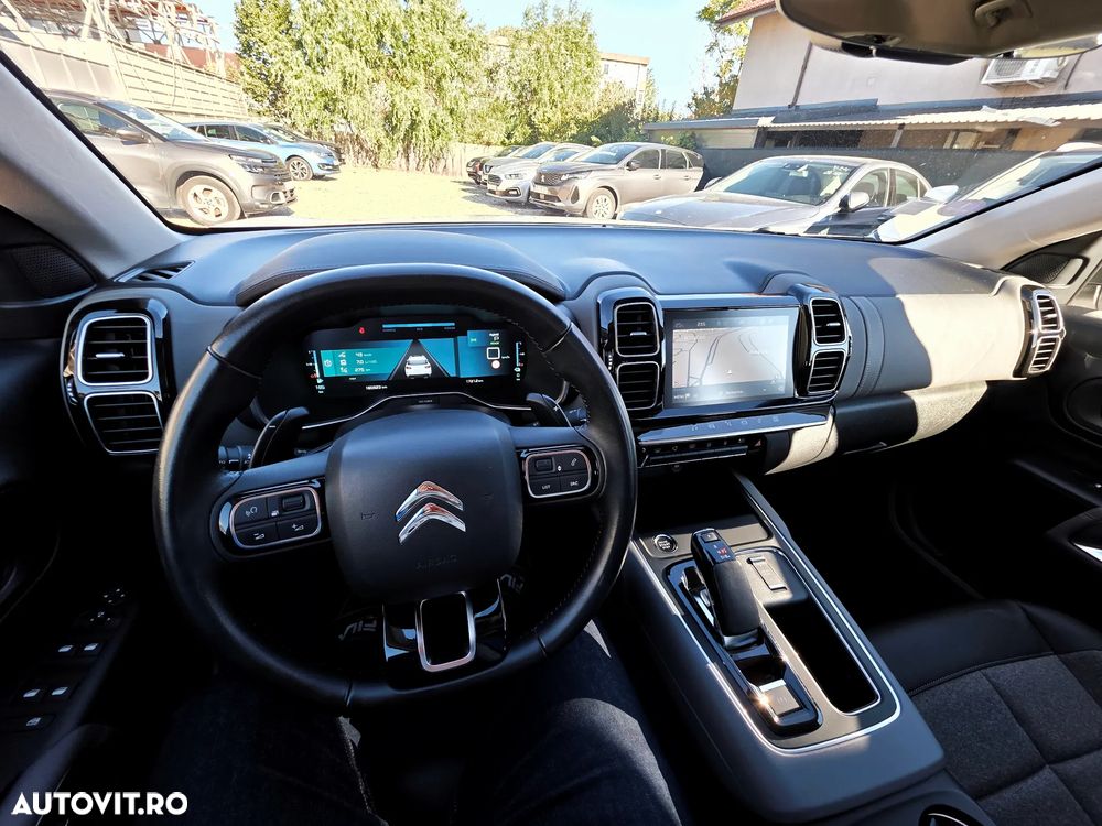 Citroën C5 Aircross 1.6 Hybrid FWD 225 EAT8 Shine - 29